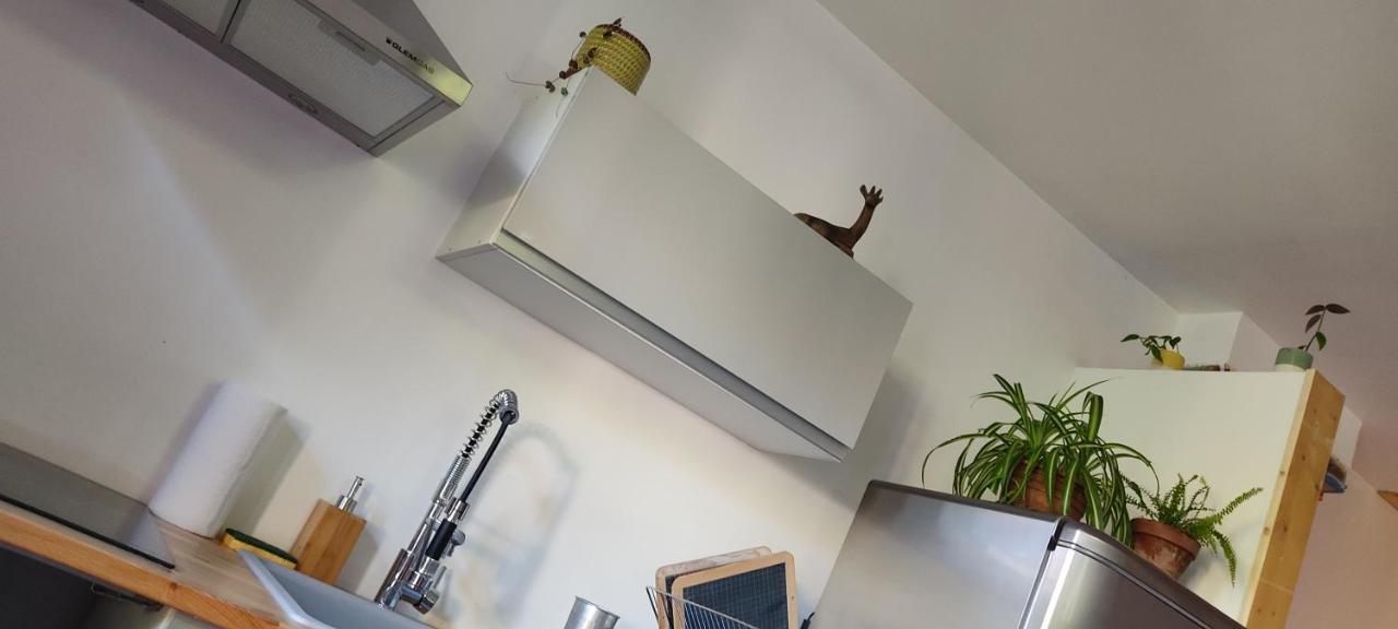 Appart ds maison au calme- 15' Annecy / 30' Genève Villy-le-Pelloux Extérieur photo